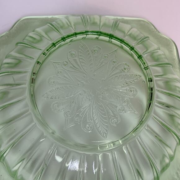 Vintage Jeannette Uranium Glass Bowl Adam Green Pattern with Cherry Blossoms - Picture 7 of 9